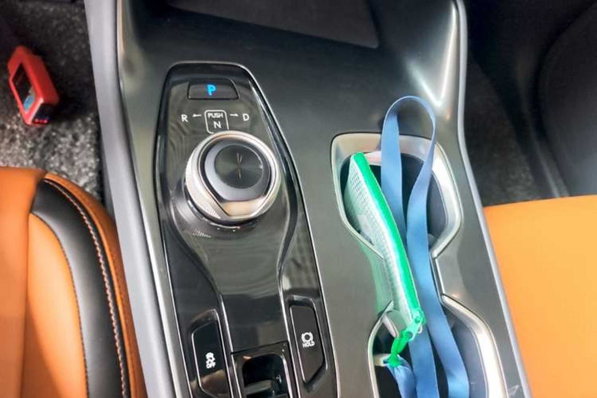 Used Lexus RZ 2023 450e All-Wheel-Drive Long-Range Version Gear Lever