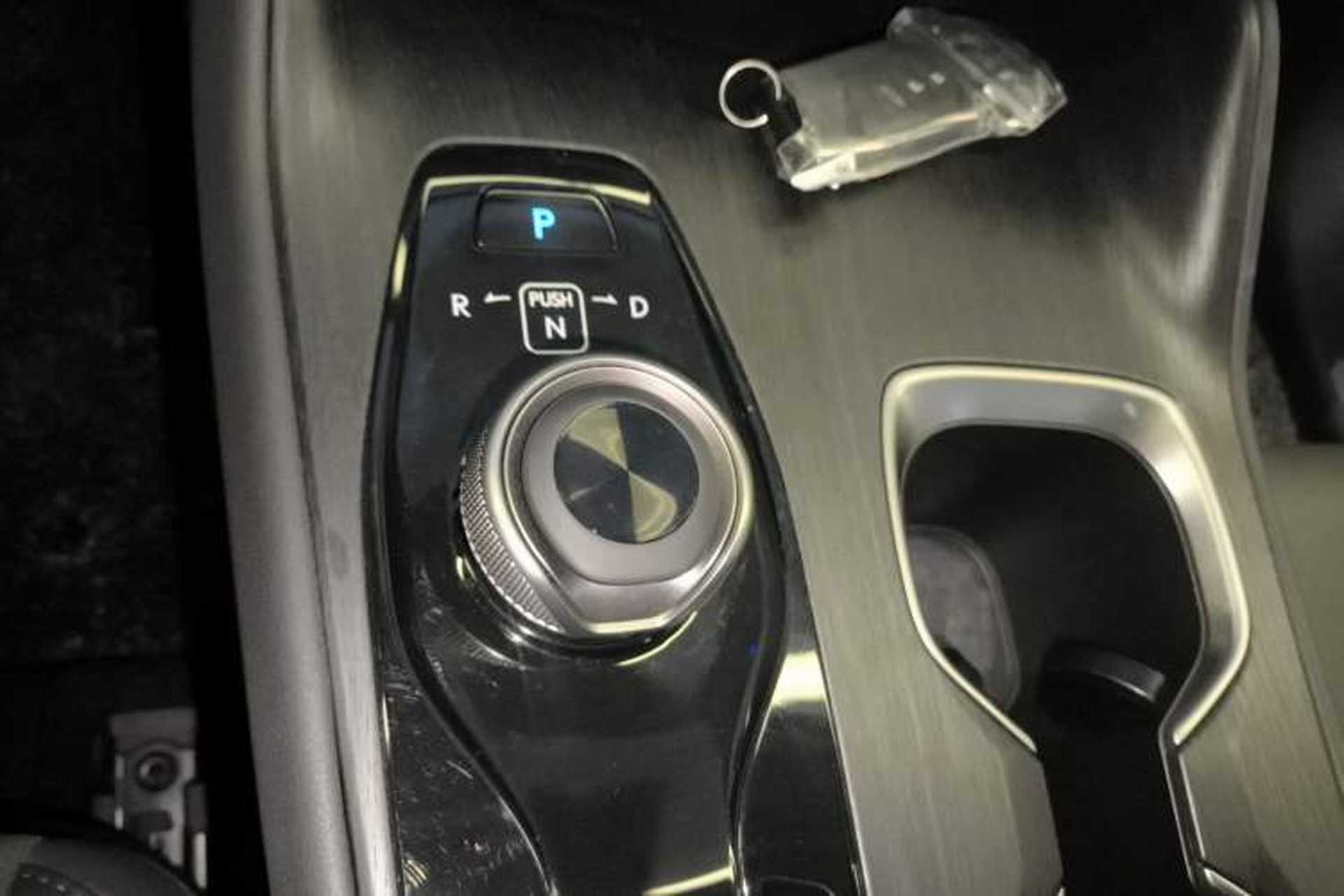 Used Lexus RZ 2023 450e All-Wheel Drive Luxury Edition Gear Lever