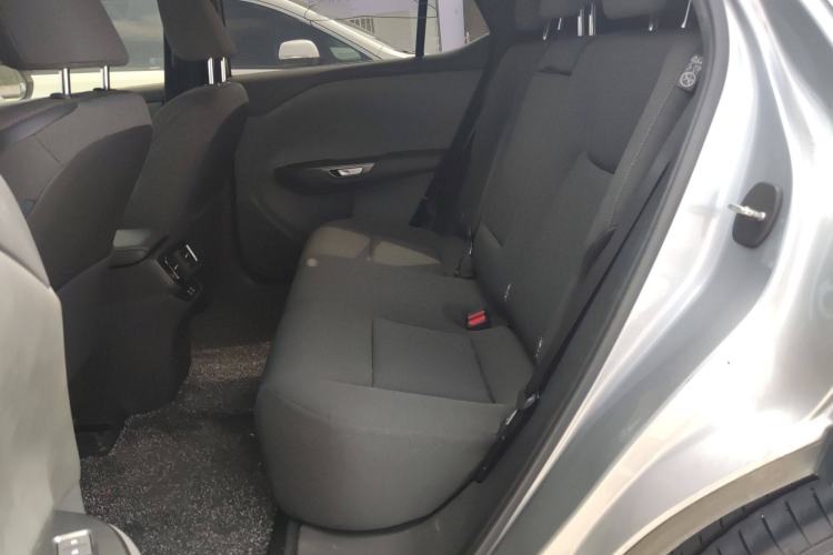 Used Lexus RZ 2023 450e All-Wheel-Drive Long-Range Version Interior 4