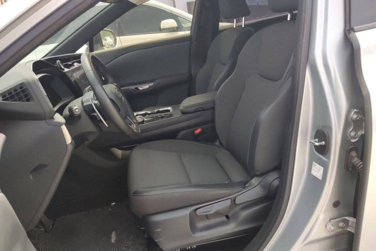 Used Lexus RZ 2023 450e All-Wheel-Drive Long-Range Version Left Front Seat