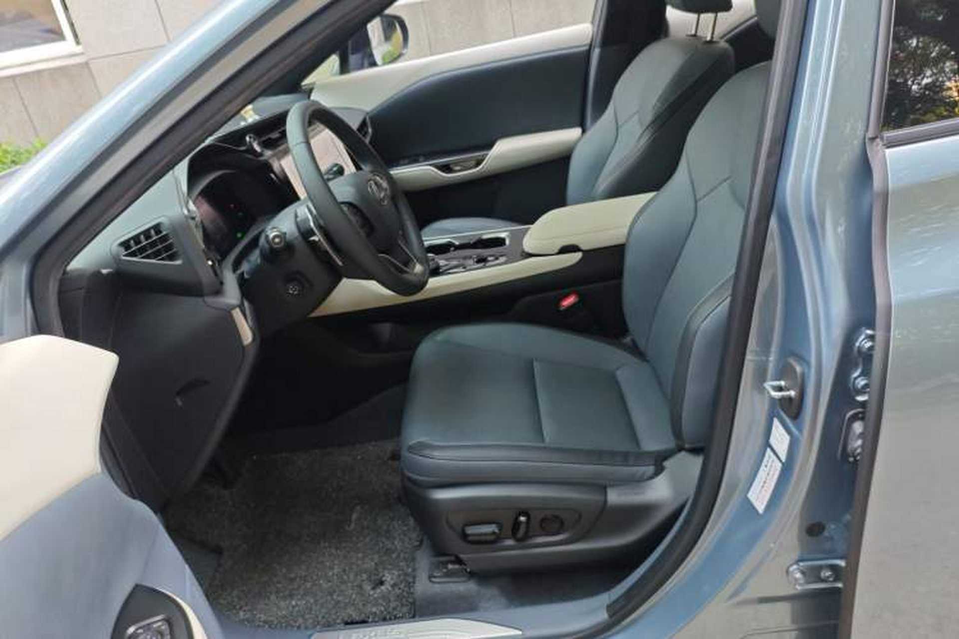 Used Lexus RZ 2023 450e All-Wheel Drive Luxury Edition Left Front Seat