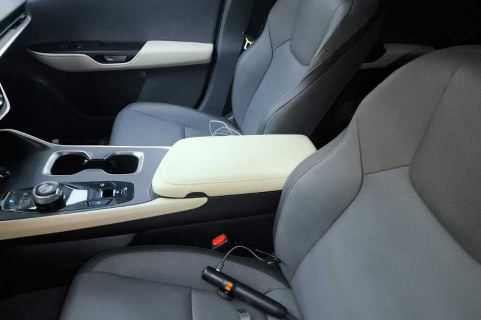 Used Lexus RZ 2023 450e All-Wheel Drive Luxury Edition Left Front Seat
