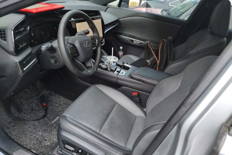 Used Lexus RZ 2023 450e All-Wheel Drive Luxury Edition Left Front Seat