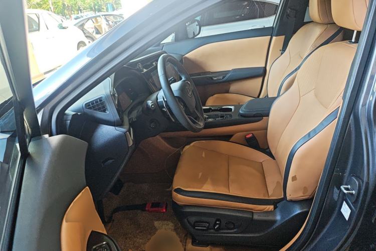 Used Lexus RZ 2023 450e All-Wheel Drive Luxury Edition Left Front Seat