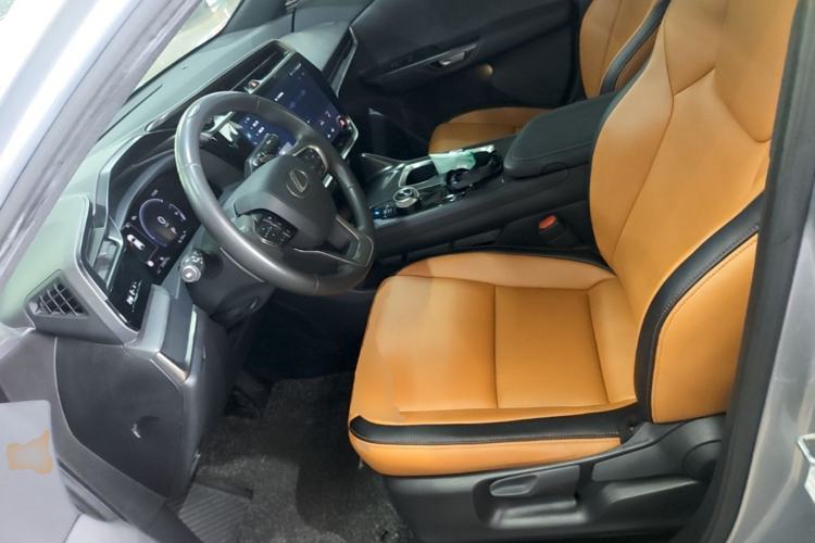 Used Lexus RZ 2023 450e All-Wheel-Drive Long-Range Version Left Front Seat
