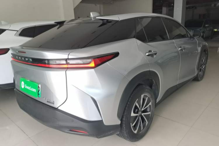 Used Lexus RZ 2023 450e All-Wheel-Drive Long-Range Version Rear Right 45 Deg