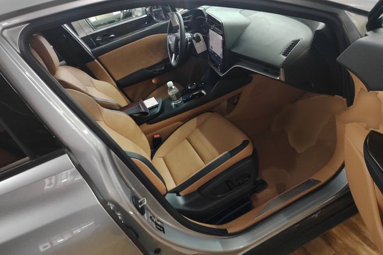 Used Lexus RZ 2023 450e All-Wheel Drive Luxury Edition Right Front Seat