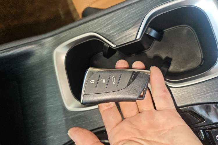 Used Lexus RZ 2023 450e All-Wheel Drive Luxury Edition Vehicle Key