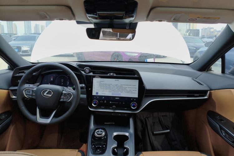 Used Lexus RZ 2023 450e All-Wheel Drive Luxury Edition Center Console