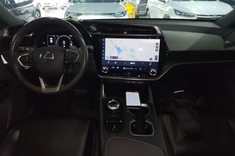 Used Lexus RZ 2023 450e All-Wheel-Drive Long-Range Version Center Console