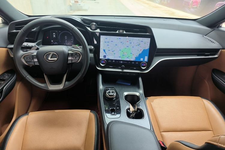 Used Lexus RZ 2023 450e All-Wheel Drive Luxury Edition Center Console