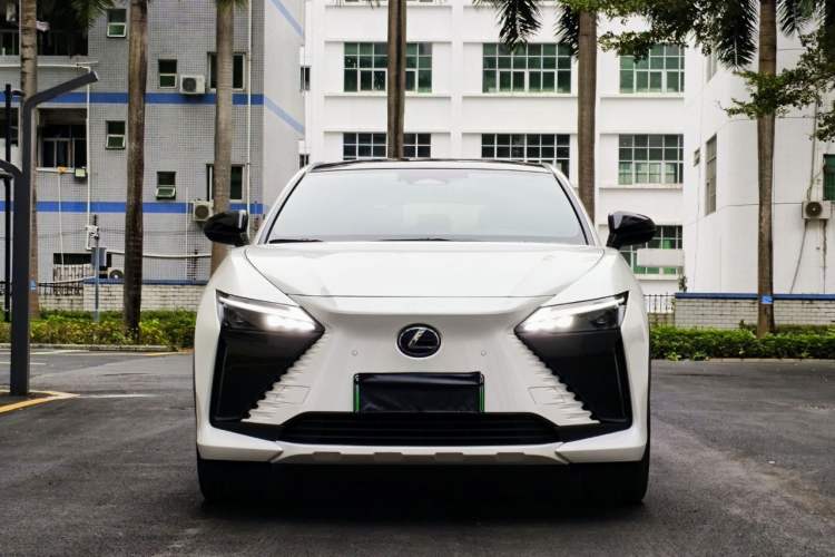 Used Lexus RZ 2023 450e All-Wheel Drive Luxury Edition Exterior 1