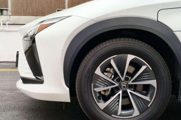 Used Lexus RZ 2023 450e All-Wheel Drive Luxury Edition Exterior 3