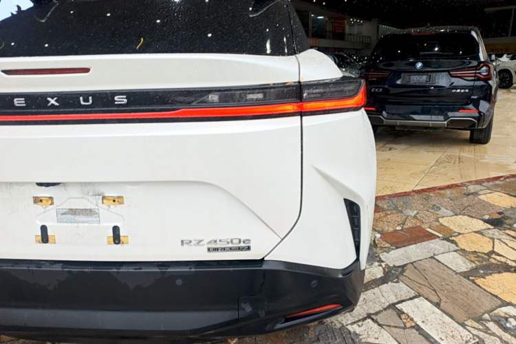 Used Lexus RZ 2023 450e All-Wheel Drive Luxury Edition Exterior 3