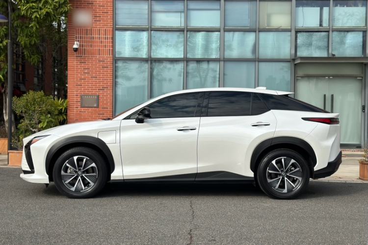 Used Lexus RZ 2023 450e All-Wheel Drive Luxury Edition Exterior 3