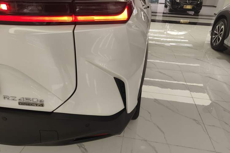 Used Lexus RZ 2023 450e All-Wheel Drive Luxury Edition Exterior 3