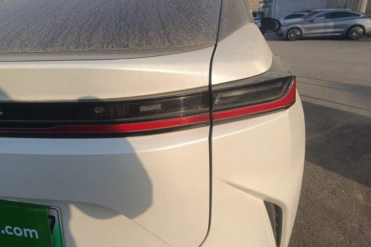 Used Lexus RZ 2023 450e All-Wheel Drive Luxury Edition Exterior 6