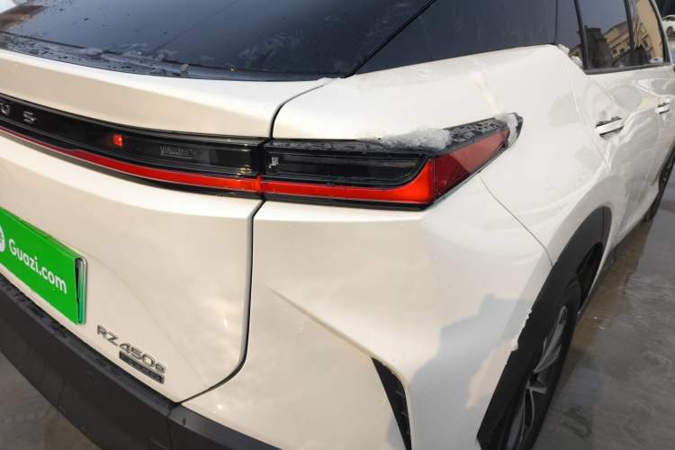 Used Lexus RZ 2023 450e All-Wheel Drive Luxury Edition Exterior 6