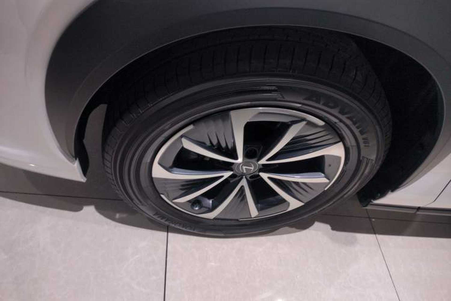Used Lexus RZ 2023 450e All-Wheel-Drive Long-Range Version Exterior 7