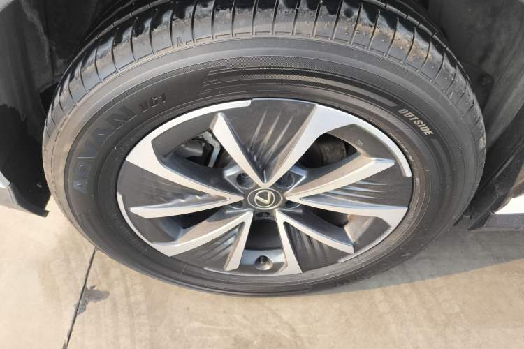 Used Lexus RZ 2023 450e All-Wheel Drive Luxury Edition Exterior 8
