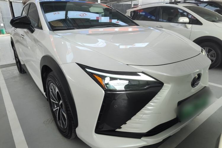 Used Lexus RZ 2023 450e All-Wheel Drive Luxury Edition Front Right 45 Deg
