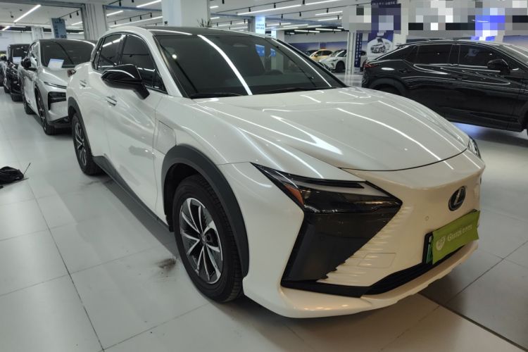 Used Lexus RZ 2023 450e All-Wheel Drive Luxury Edition Front Right 45 Deg