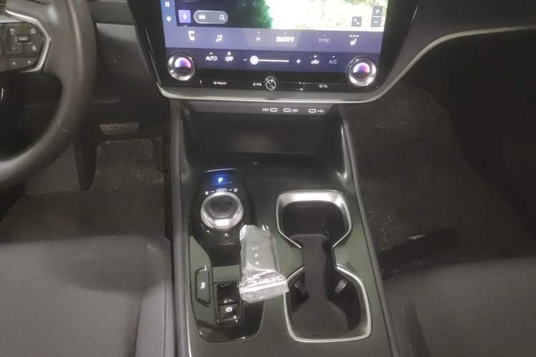 Used Lexus RZ 2023 450e All-Wheel-Drive Long-Range Version Gear Lever