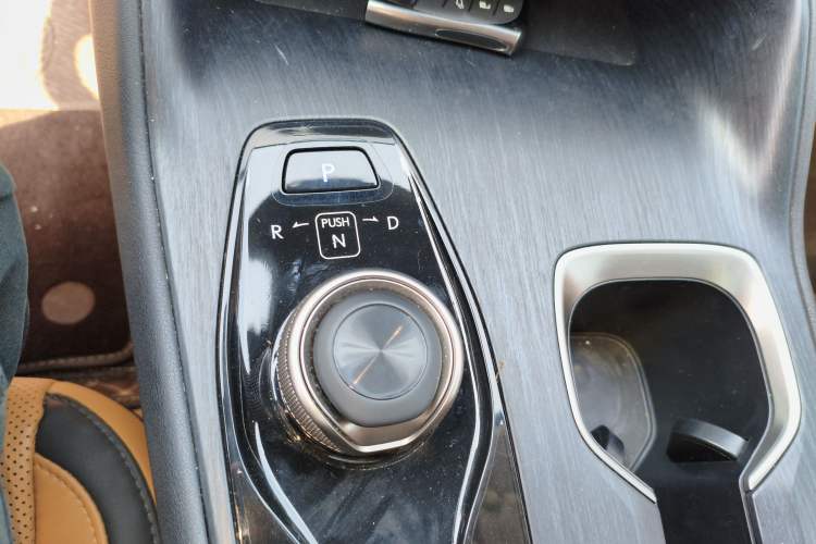 Used Lexus RZ 2023 450e All-Wheel Drive Luxury Edition Gear Lever