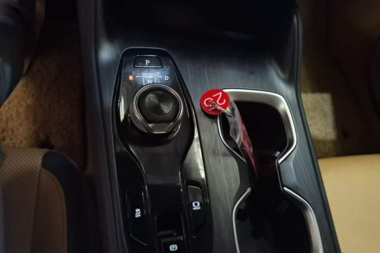 Used Lexus RZ 2023 450e All-Wheel Drive Luxury Edition Gear Lever
