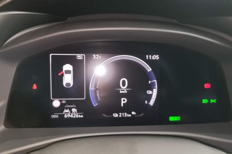 Used Lexus RZ 2023 450e All-Wheel-Drive Long-Range Version Instrument Cluster