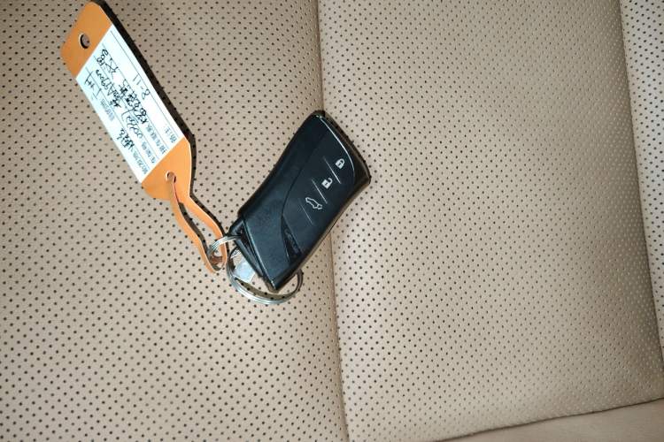 Used Lexus RZ 2023 450e All-Wheel Drive Luxury Edition Interior 1