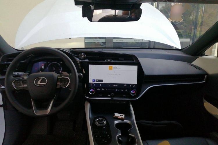 Used Lexus RZ 2023 450e All-Wheel Drive Luxury Edition Interior 1