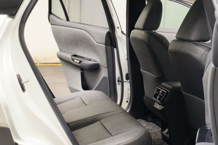 Used Lexus RZ 2023 450e All-Wheel Drive Luxury Edition Interior 1