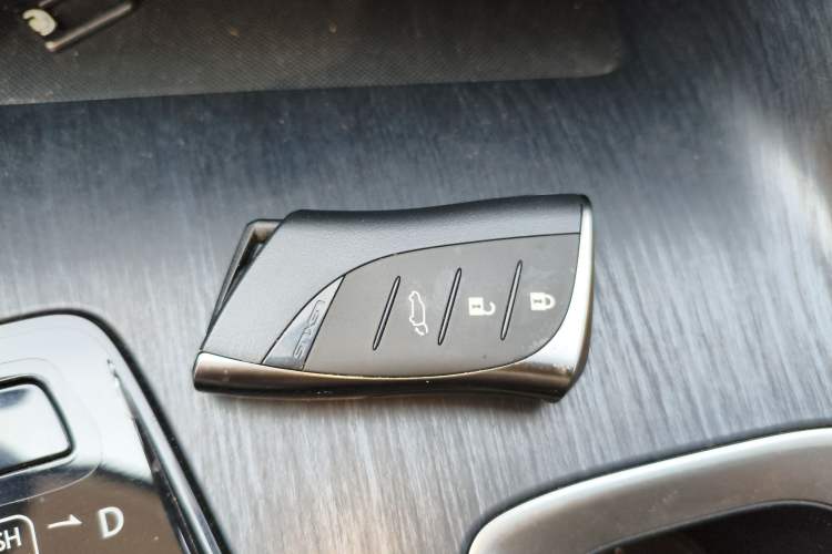 Used Lexus RZ 2023 450e All-Wheel Drive Luxury Edition Interior 1