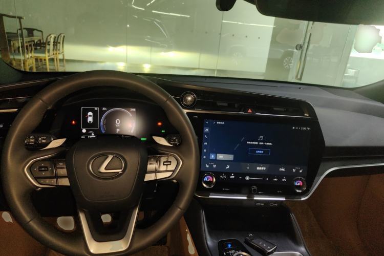 Used Lexus RZ 2023 450e All-Wheel Drive Luxury Edition Interior 2