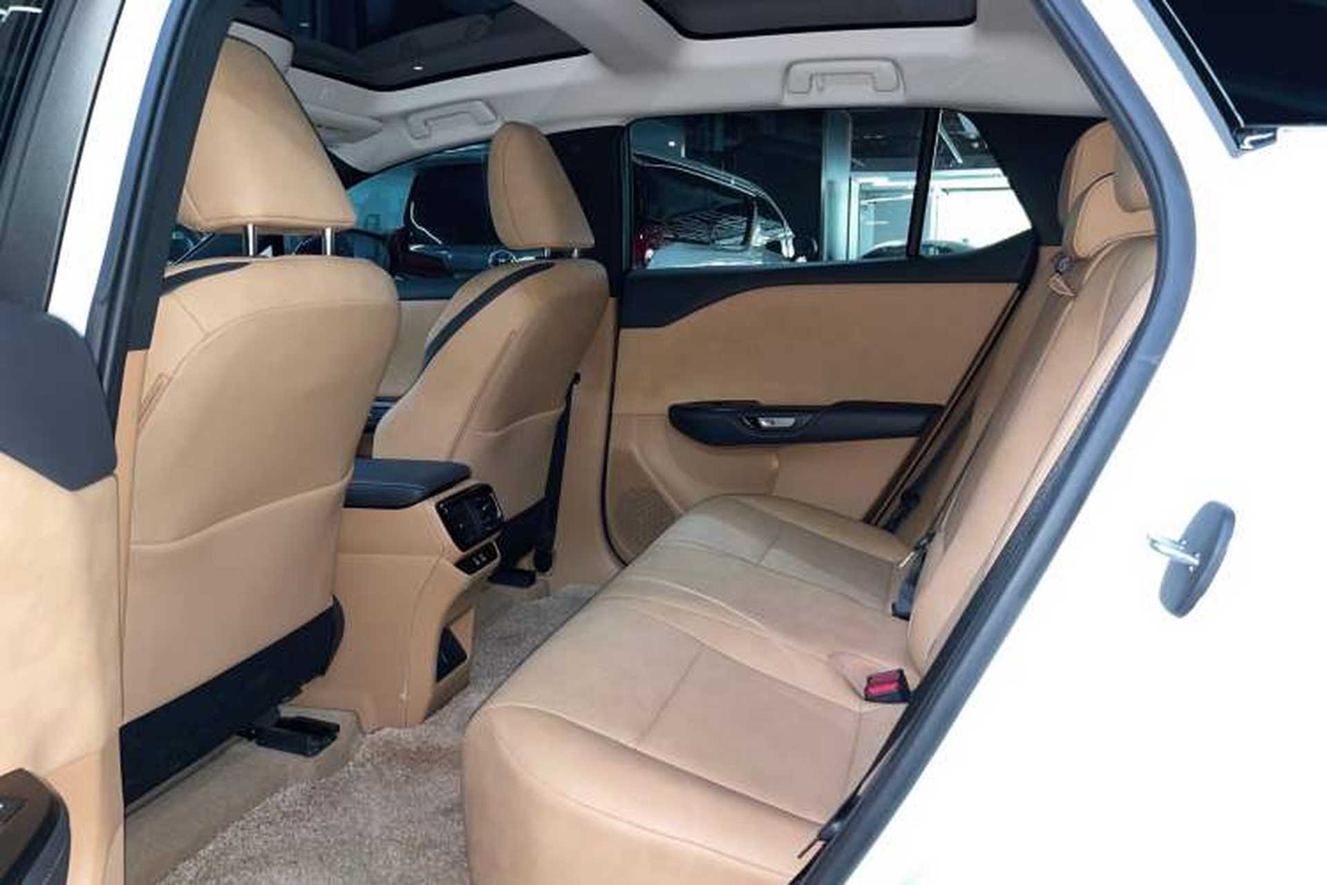 Used Lexus RZ 2023 450e All-Wheel Drive Luxury Edition Interior 3