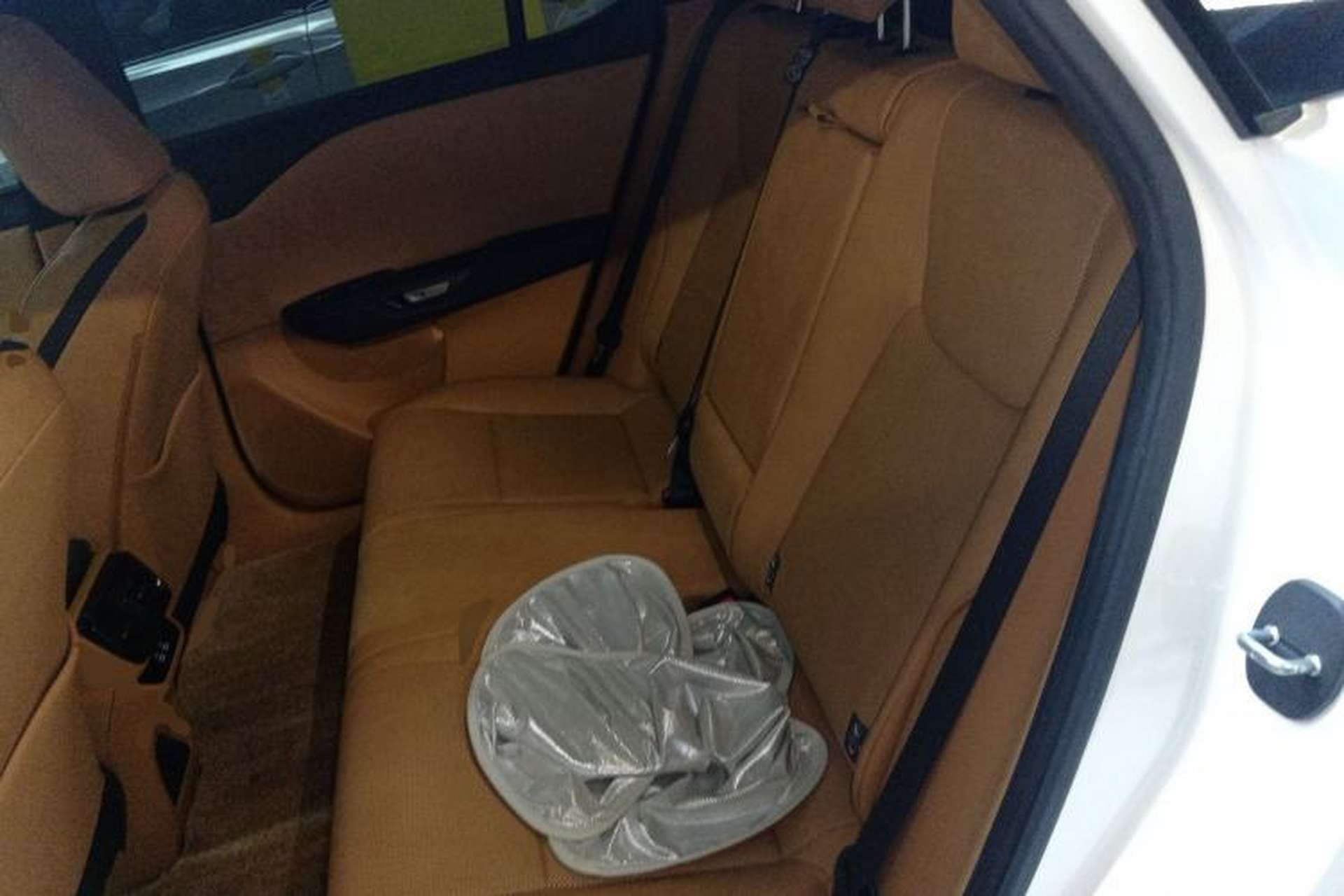 Used Lexus RZ 2023 450e All-Wheel Drive Luxury Edition Interior 4