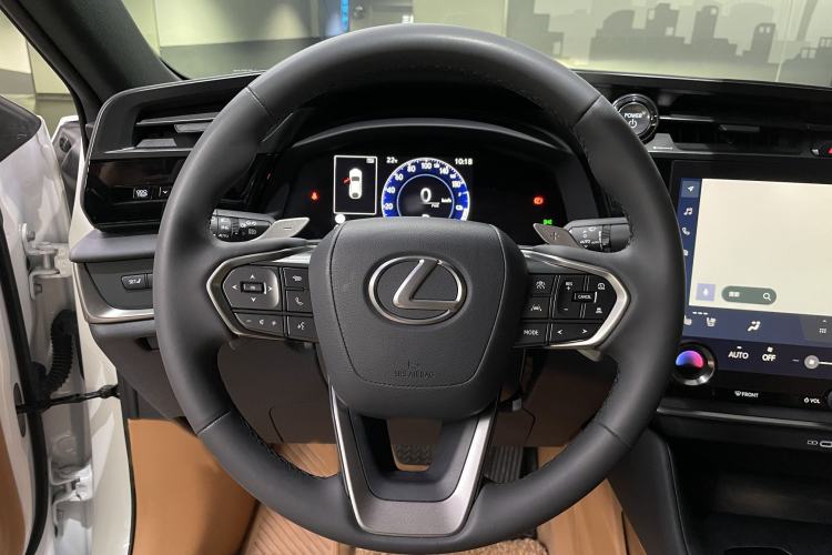 Used Lexus RZ 2023 450e All-Wheel Drive Luxury Edition Interior 6
