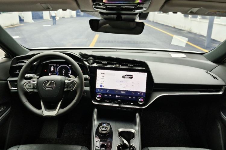 Used Lexus RZ 2023 450e All-Wheel Drive Luxury Edition Interior 7