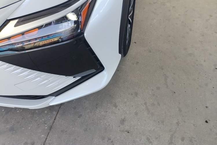 Used Lexus RZ 2023 450e All-Wheel Drive Luxury Edition Left Front Headlight
