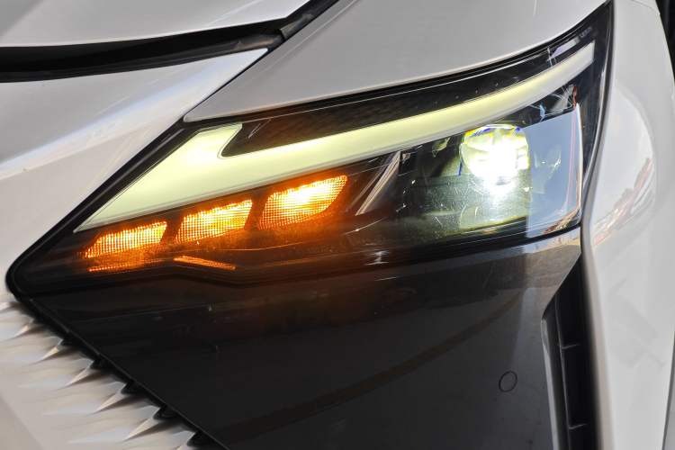 Used Lexus RZ 2023 450e All-Wheel Drive Luxury Edition Left Front Headlight