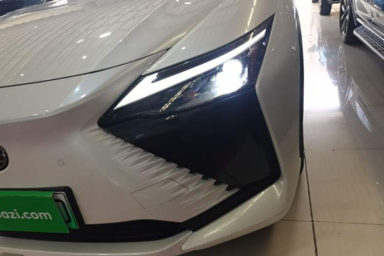 Used Lexus RZ 2023 450e All-Wheel Drive Luxury Edition Left Front Headlight