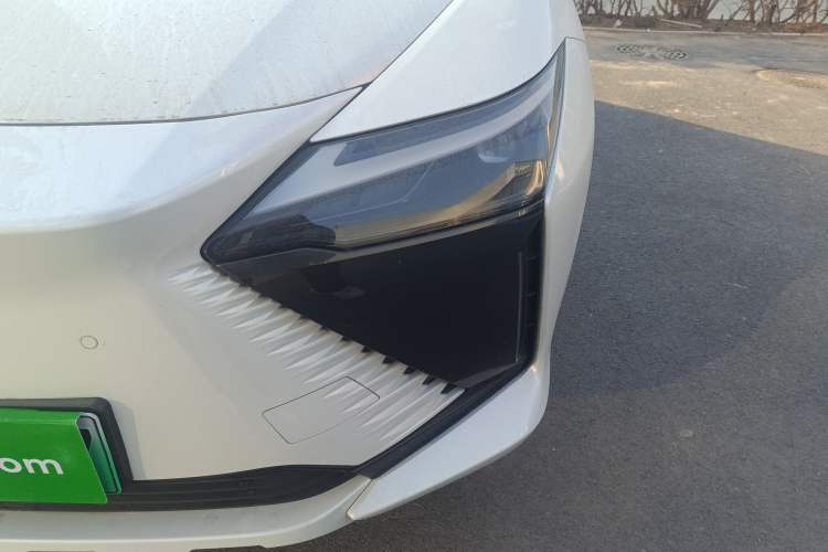 Used Lexus RZ 2023 450e All-Wheel Drive Luxury Edition Left Front Headlight