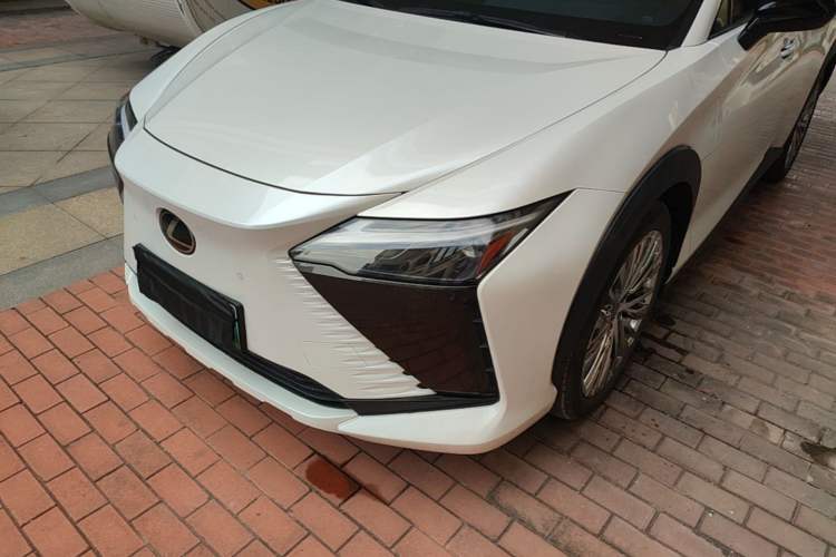 Used Lexus RZ 2023 450e All-Wheel Drive Luxury Edition Left Front Headlight