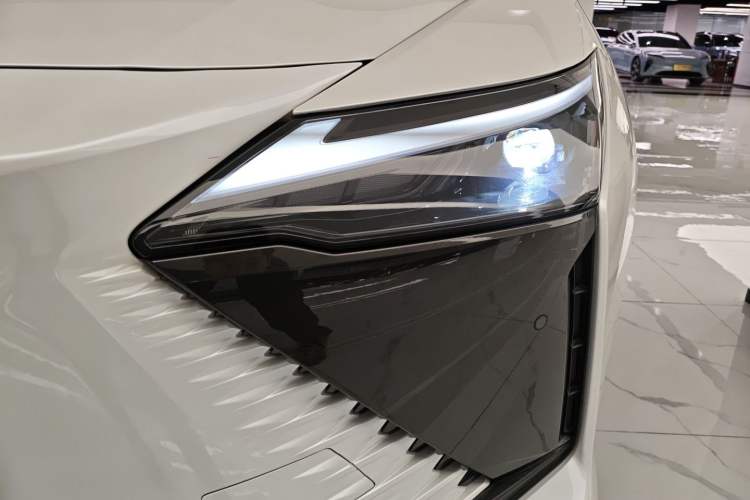 Used Lexus RZ 2023 450e All-Wheel Drive Luxury Edition Left Front Headlight