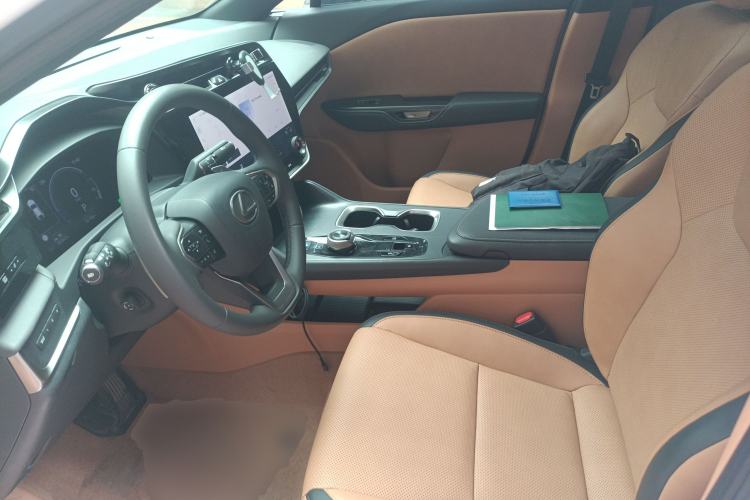 Used Lexus RZ 2023 450e All-Wheel Drive Luxury Edition Left Front Seat