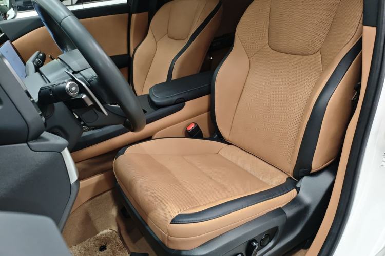 Used Lexus RZ 2023 450e All-Wheel Drive Luxury Edition Left Front Seat
