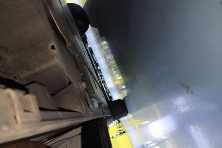Used Lexus RZ 2023 450e All-Wheel Drive Luxury Edition Left Side Sill