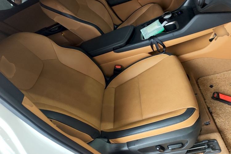 Used Lexus RZ 2023 450e All-Wheel Drive Luxury Edition Right Front Seat