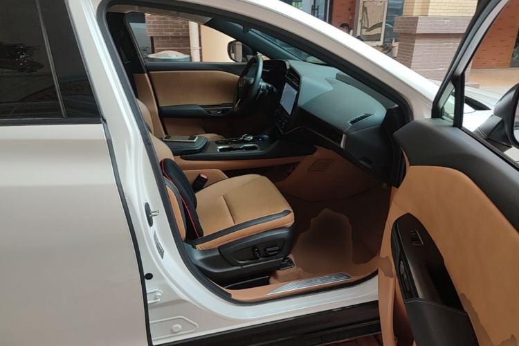 Used Lexus RZ 2023 450e All-Wheel Drive Luxury Edition Right Front Seat